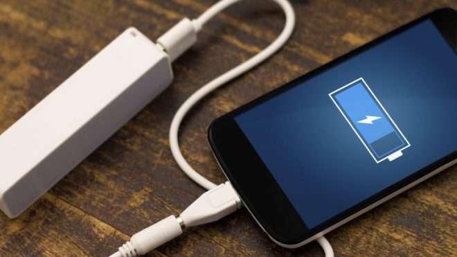 Estos son los malos hábitos que tienes con tu móvil y que dañan el rendimiento de tu batería